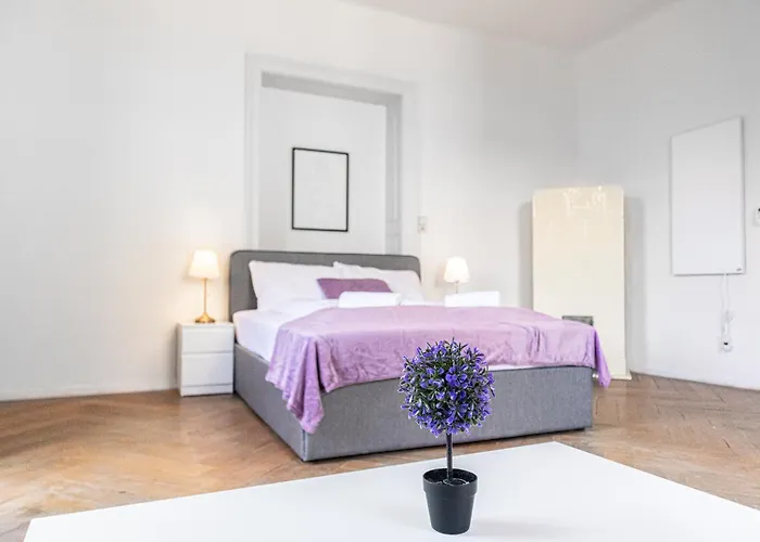 Apartment Two Charming Near Volksoper & Akh *