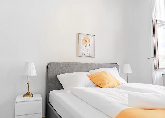Apartment Two Charming Near Volksoper & Akh *