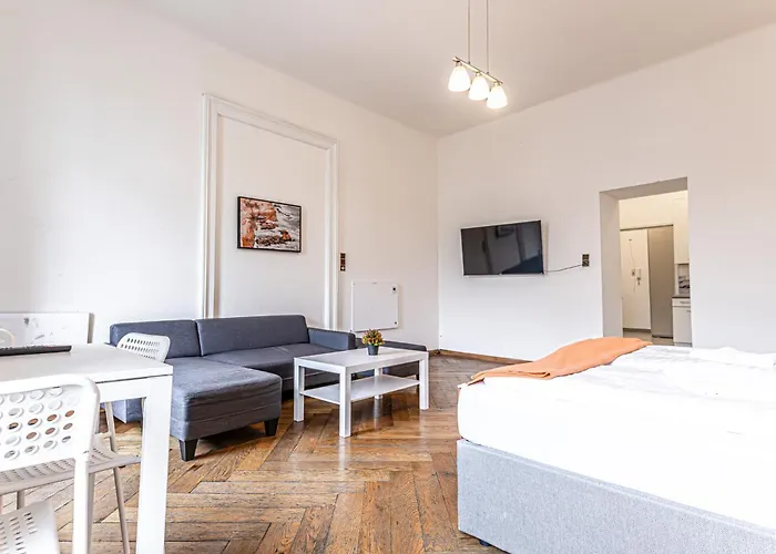 Two Charming Near Volksoper & Akh Apartment Vienna