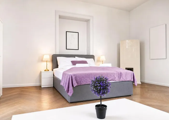 Апартаменты Two Charming Near Volksoper & Akh *