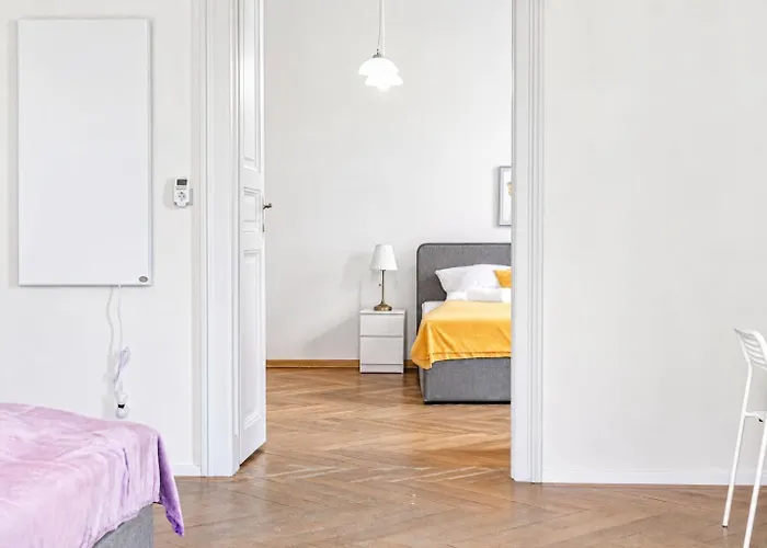 Two Charming Near Volksoper & Akh Апартаменты *