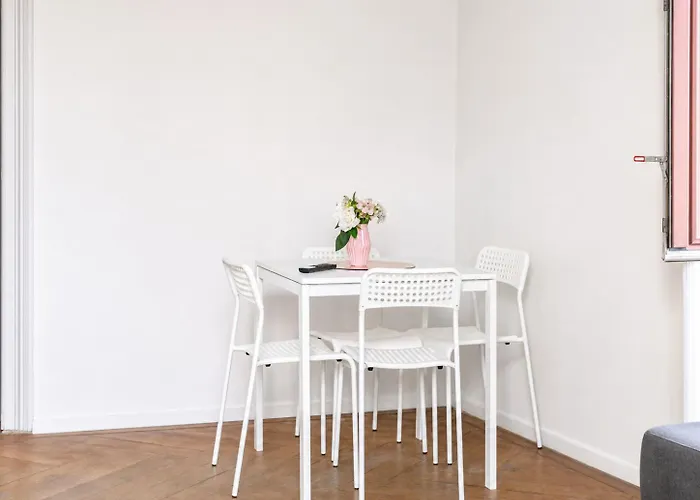 Апартаменты Two Charming Near Volksoper & Akh